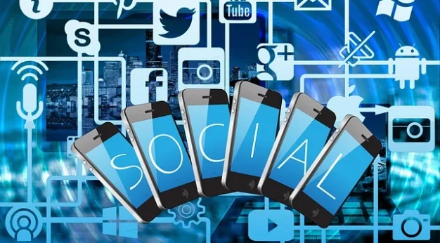 social-3064515_640